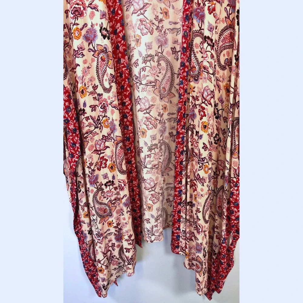 Artesia Paisley Floral Kimono XL/XXL Red Pink Boho Hippie Gypsy Eclectic Artsy